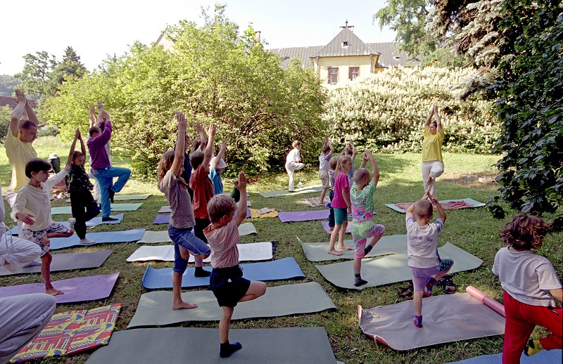 Joga za decu asana 2a